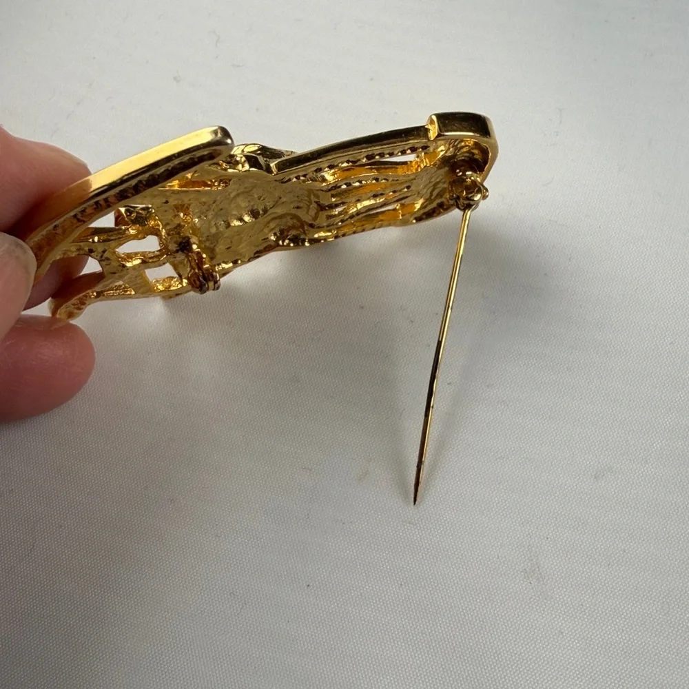 Vintage‎ cat on rocking chair GRA brooch pin gold tone